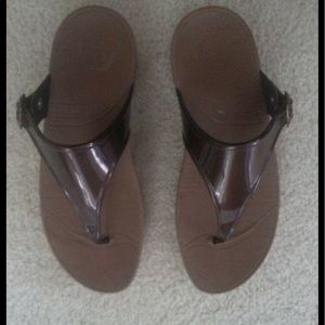 Fit Flop Super jelly flip flops