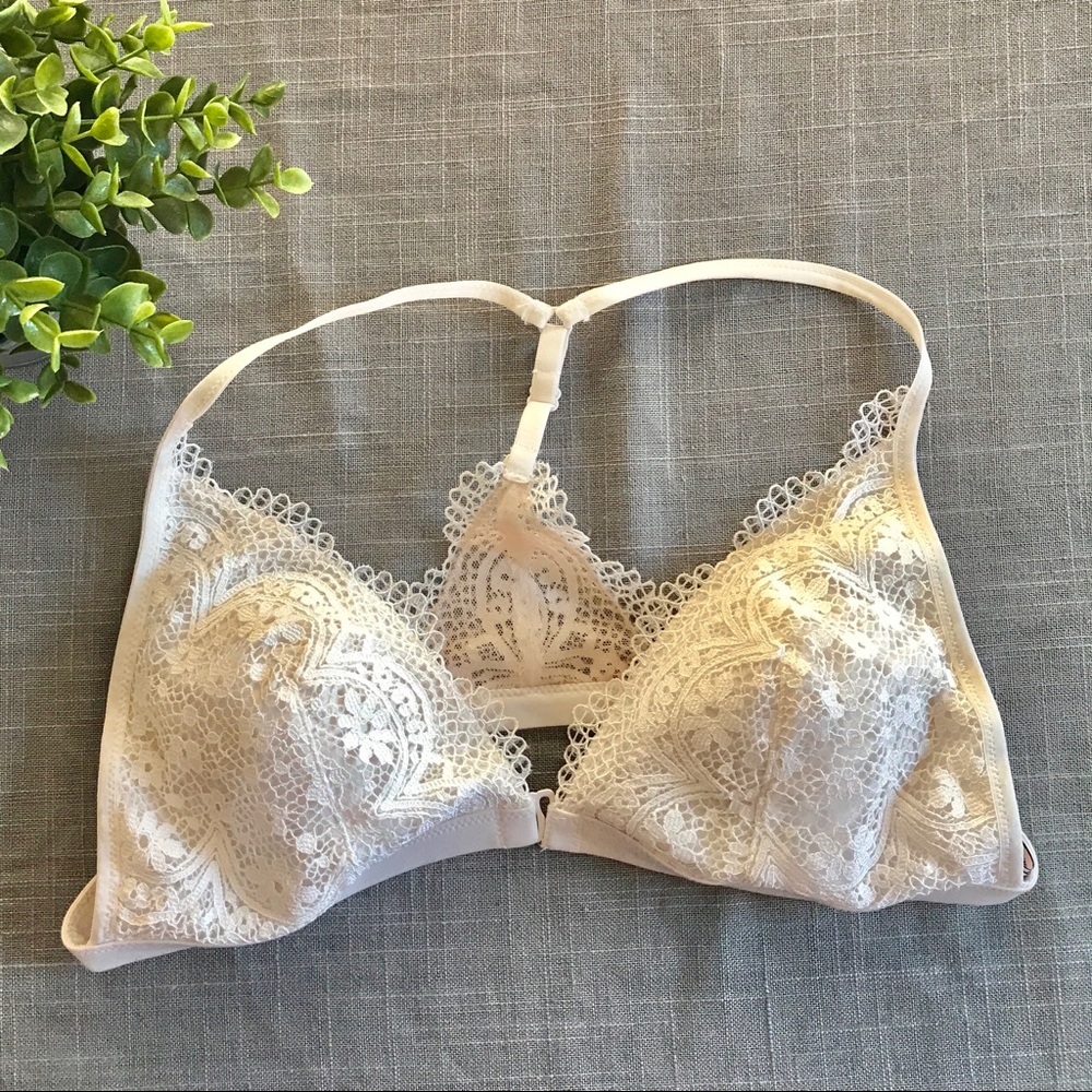 Victoria's Secret Front Close Lace Bralette