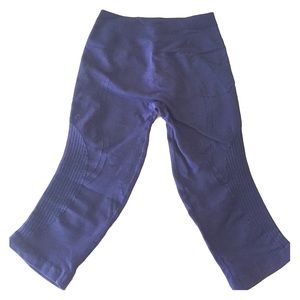 Lulu Flow and Go Crop