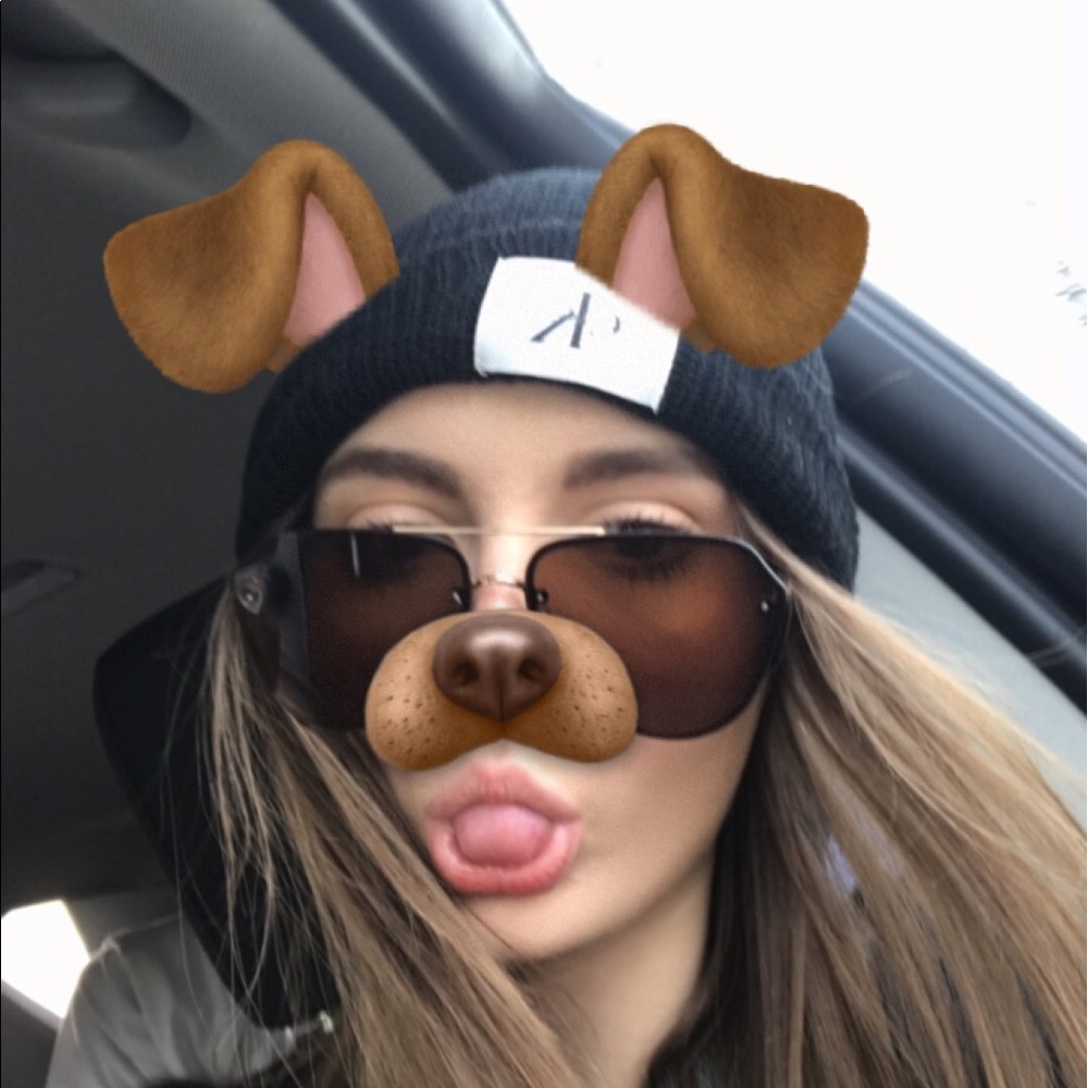 Meet your Posher, Elsa