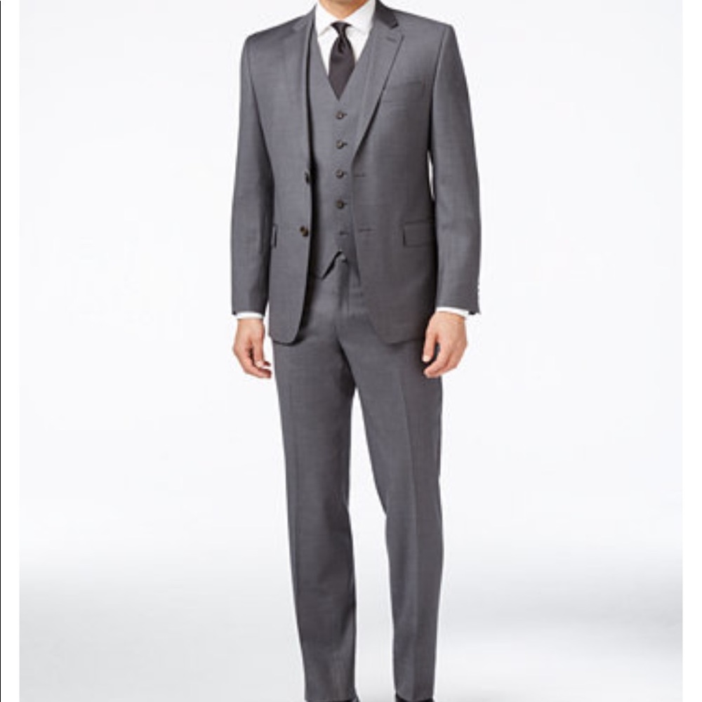 🌸RALPH LAUREN REDUCED PRICE MEN SUIT NEVER WORN🌸