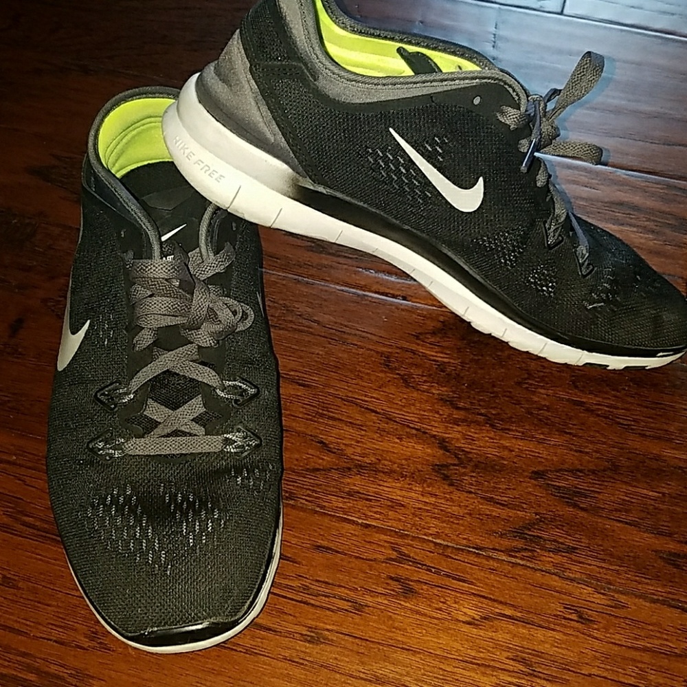Nike free 5.0 sneakers