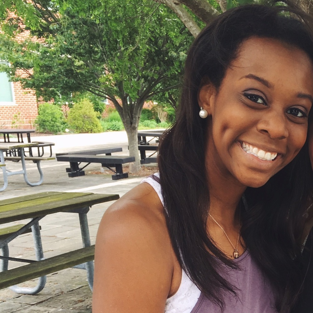 Meet your Posher, Sharifa