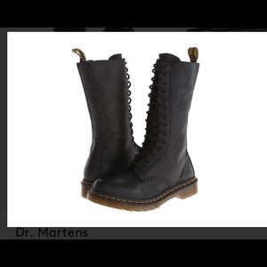 Doc martens 14 eyelid with side zipper.
