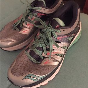 Saucony Running shoes