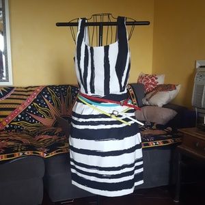 Striking sheath pencil dress w belt.