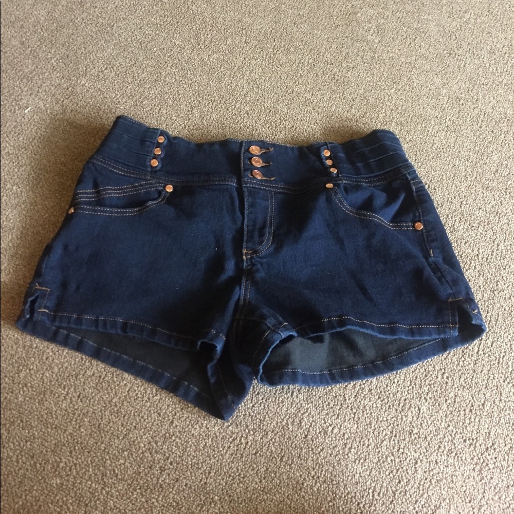 Dark wash shorts size 30