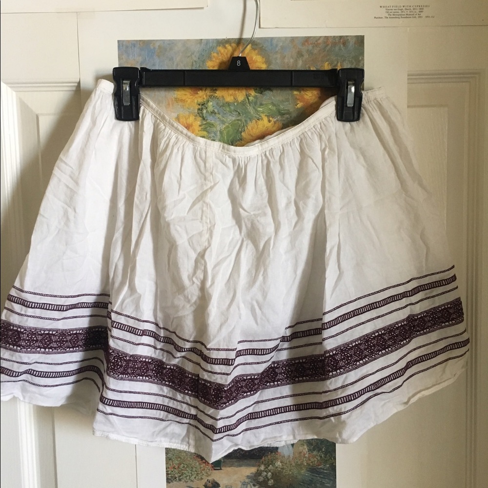 White Skirt with maroon detailing