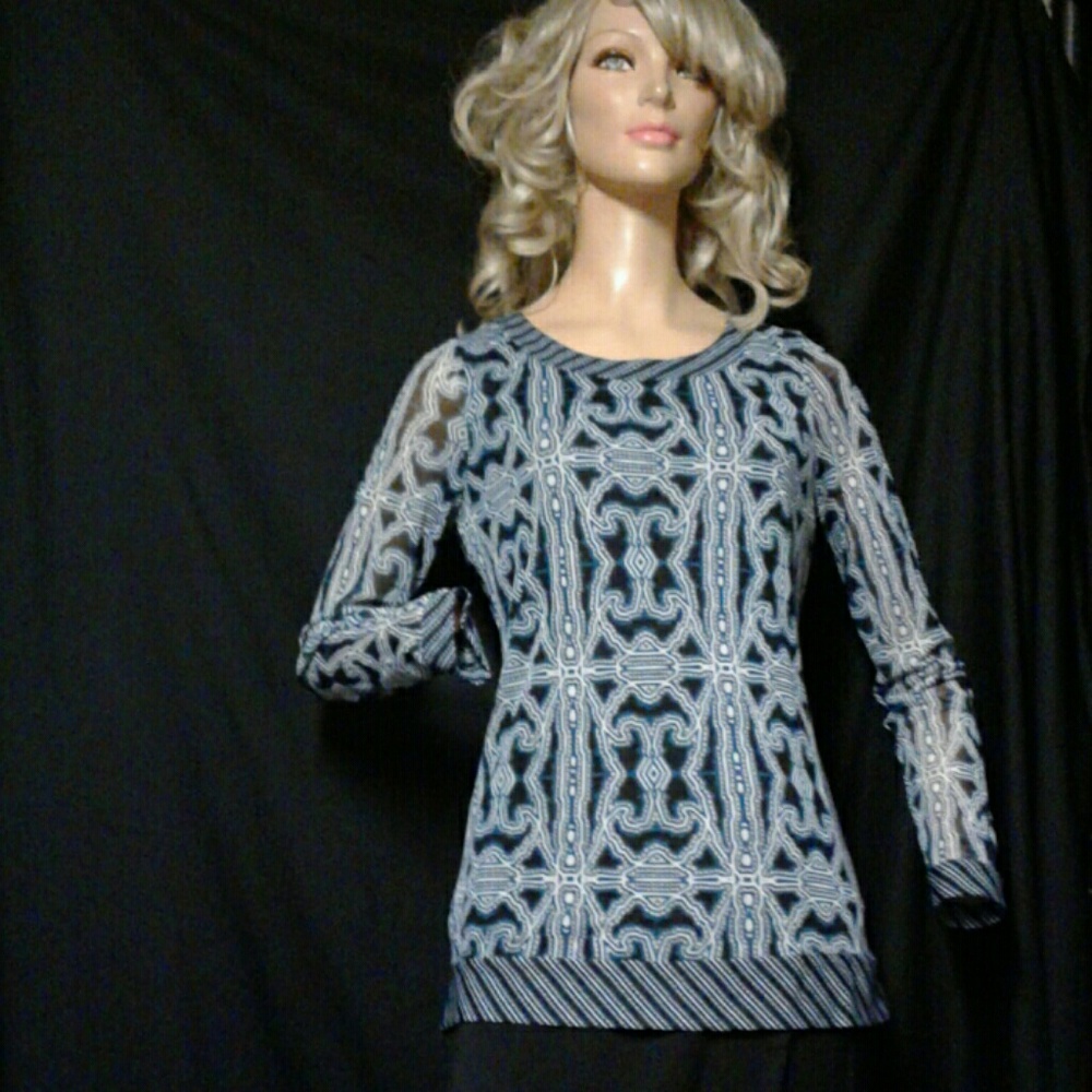Black and Blue Sequence Print Dana Buchman Top