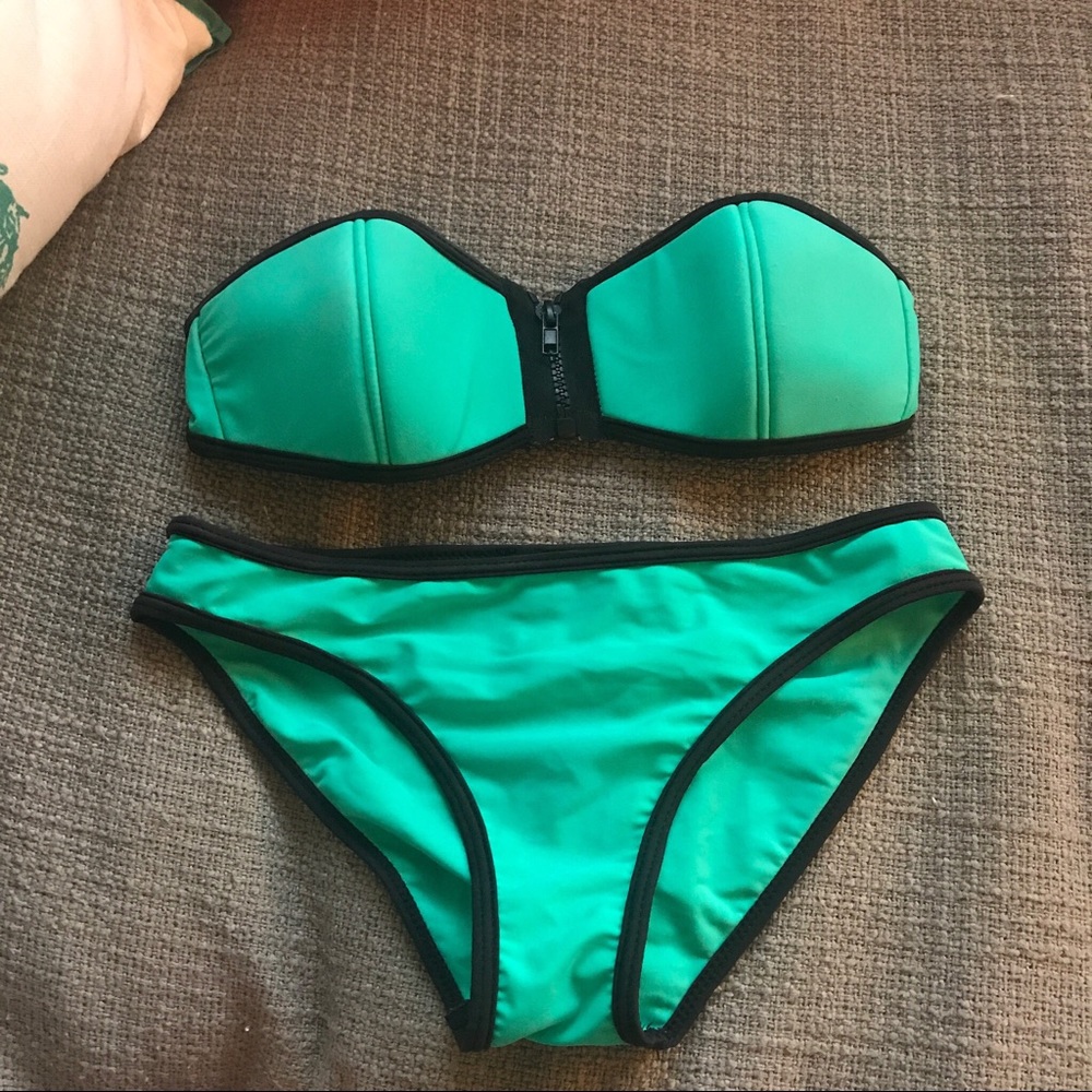 💥Flash sale!💥 Turquoise strapless bikini set!