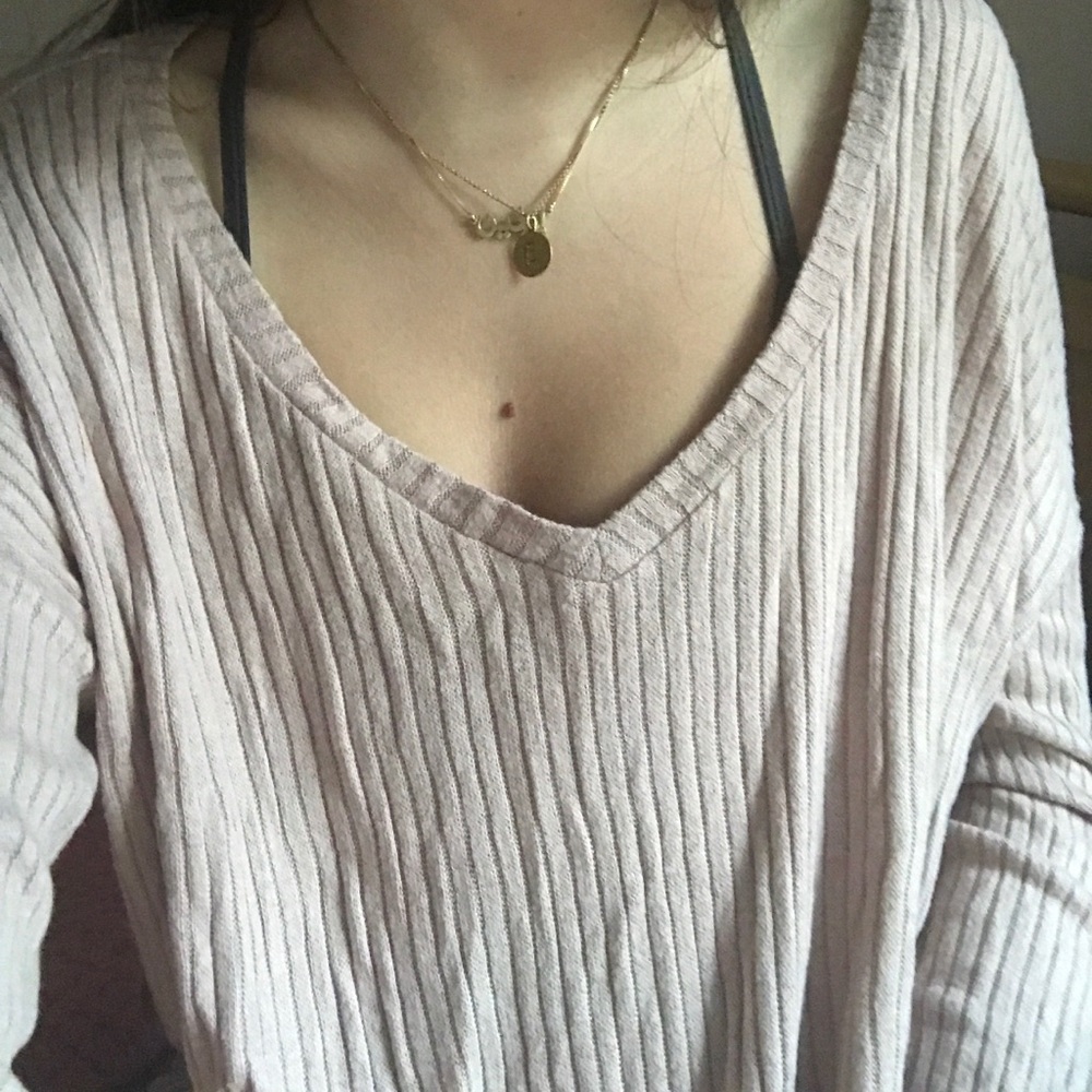 Light pink American eagle V neck sweater