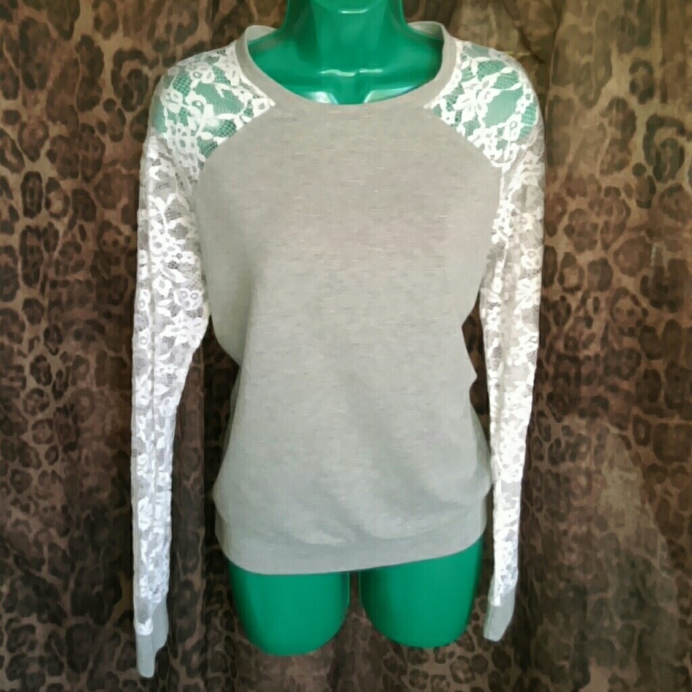 Lace sleeve sweater. Paint it red. Medium