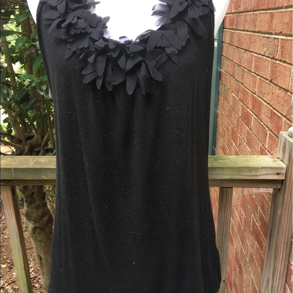 NWOT Top with Flower Detail