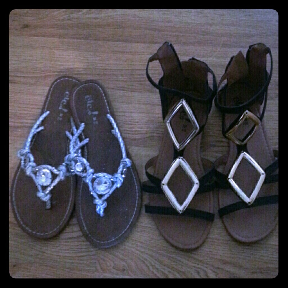 Women's Sandle BUNDLE! size 7/8 was listed at $15