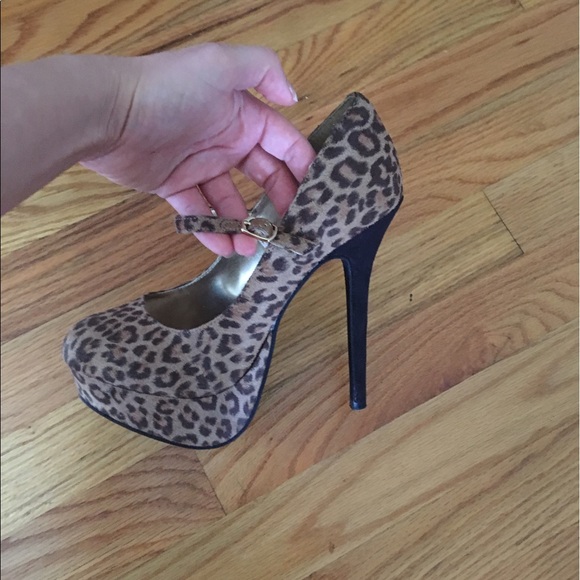 Charlottes Russe leopard heel w strap - Picture 4 of 6