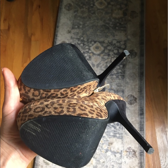 Charlottes Russe leopard heel w strap - Picture 6 of 6