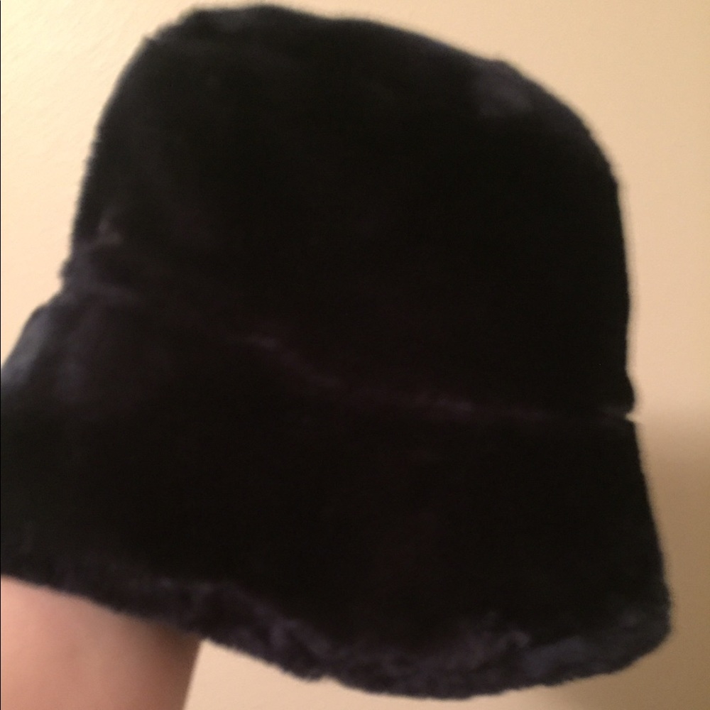 Baby gap faux fur black hat