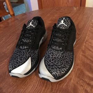 FINAL PRICE Men's Jordan Trainer ST Size 10 NEW