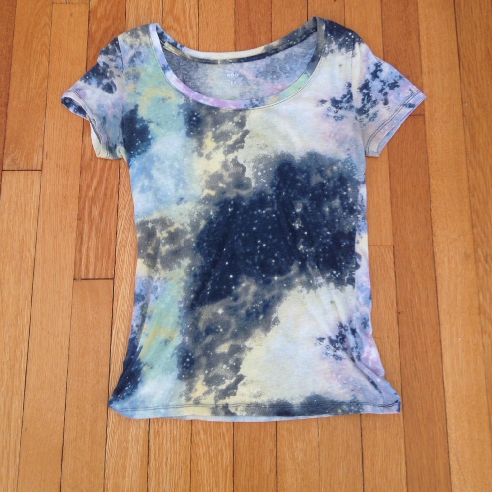 Galaxy tee