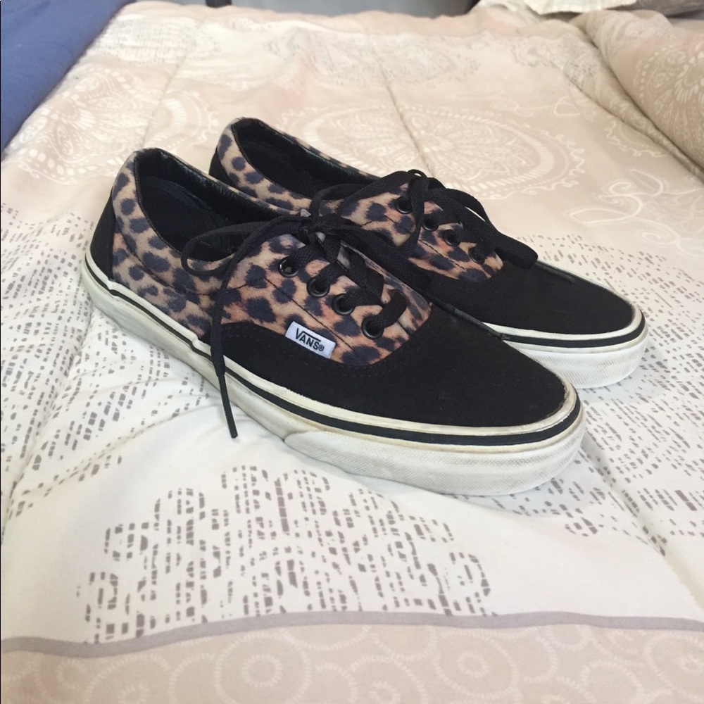 Vans black and leopard print shoes!