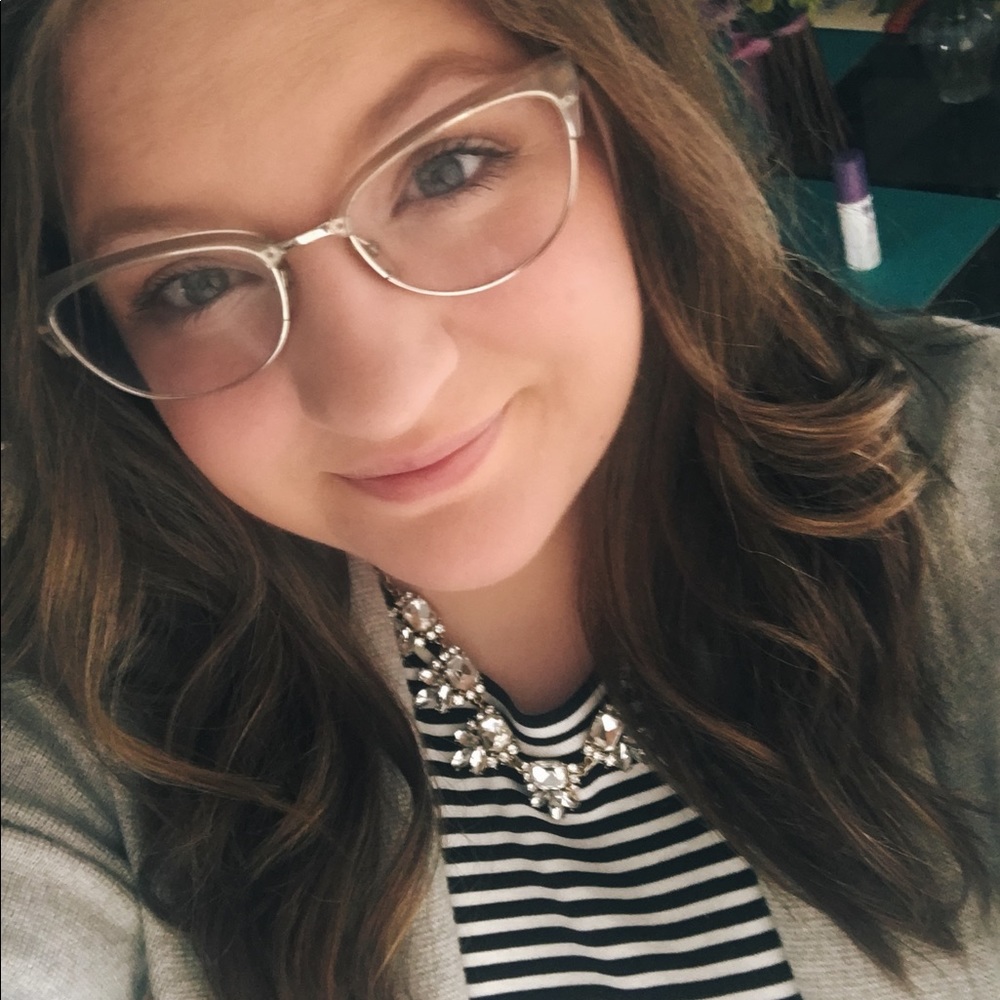 Meet your Posher, Hannah
