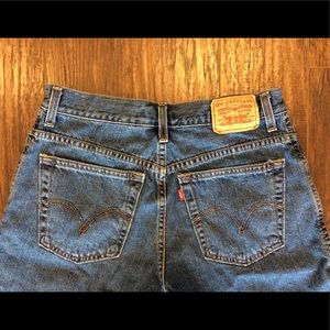 Levi's 550 Relaxed Fit High Waisted Shorts