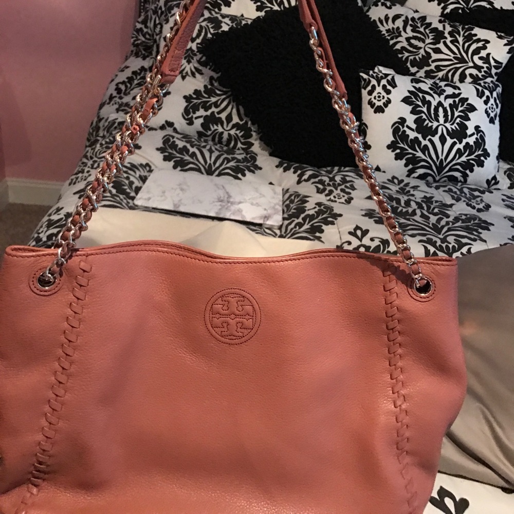 BRAND NEW TORY BURCH PURSE!!!!