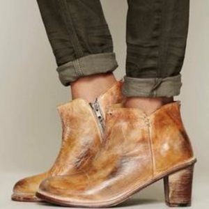 Bed Stu Yell Bootie tan sz 6.5