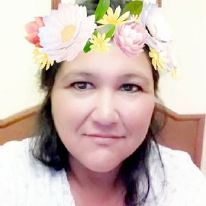 Meet your Posher, Claudia