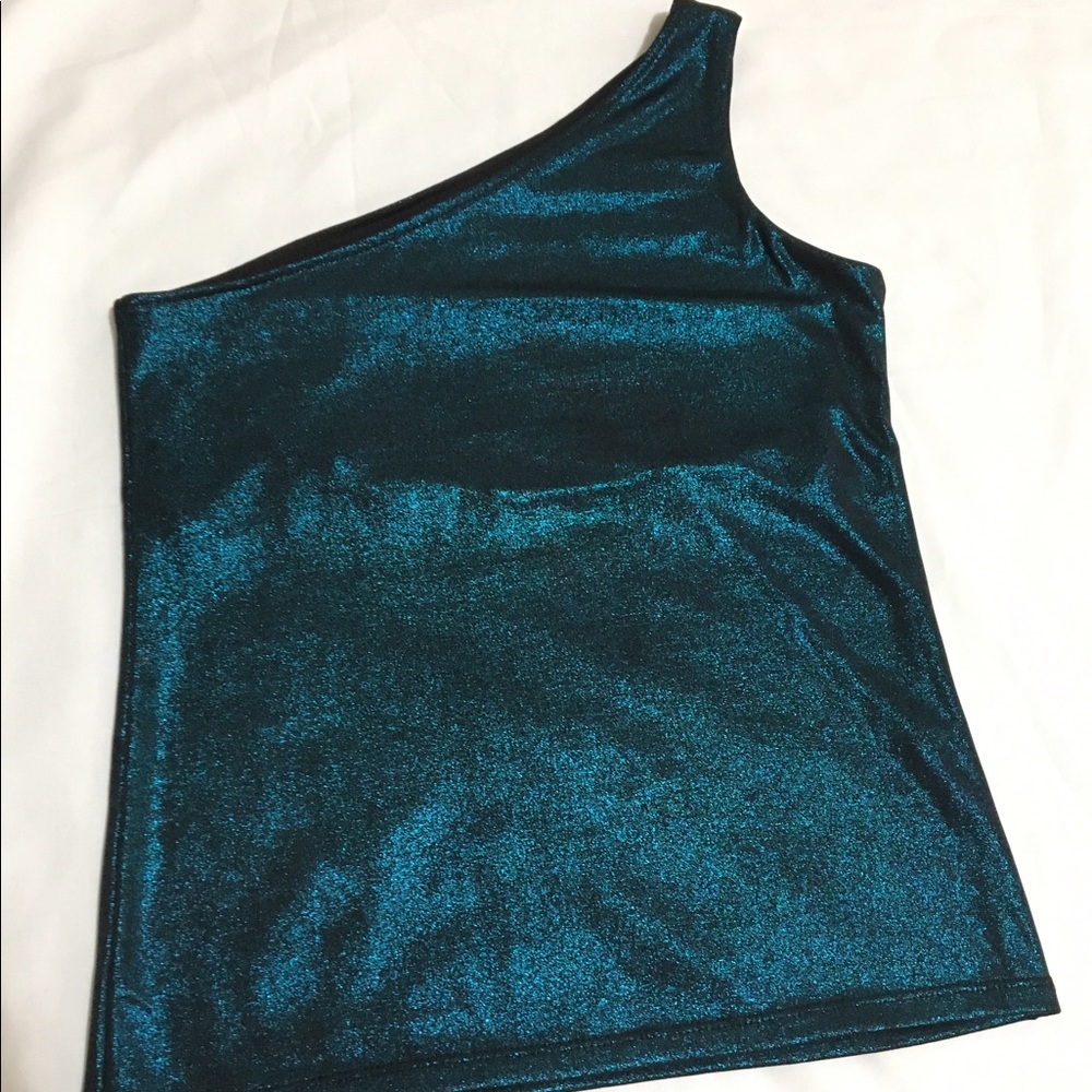 🥂 Metallic half shoulder blouse