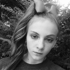 Meet your Posher, Ally