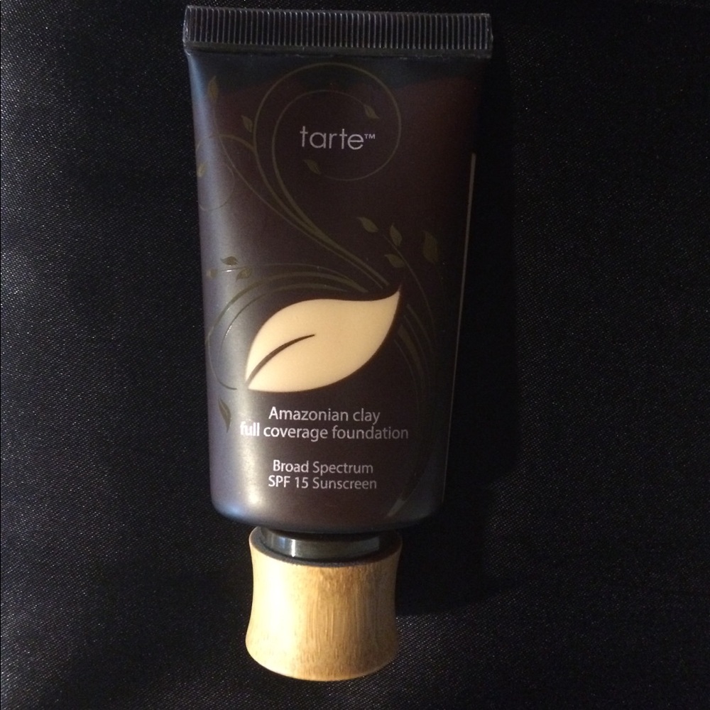 Tarte amazonian clay full coverage foundation