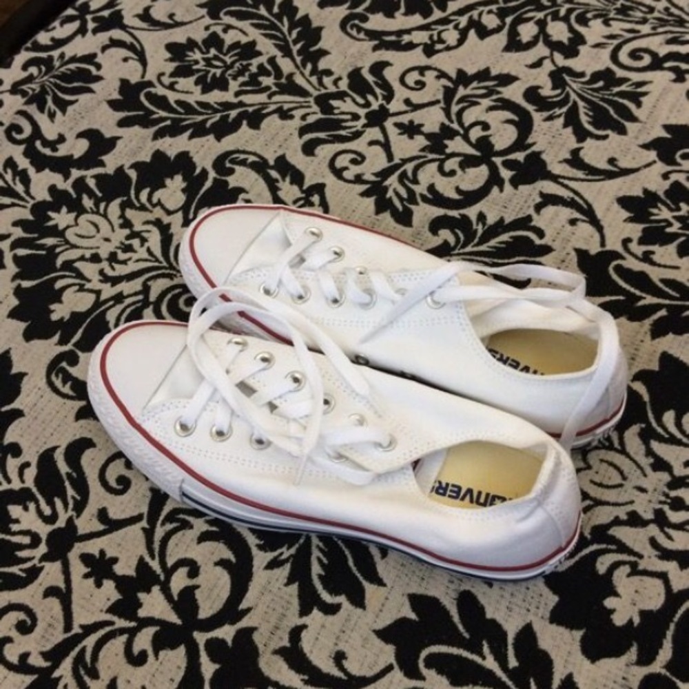 White Unisex Converse Brand new