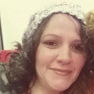 Meet your Posher, Maura