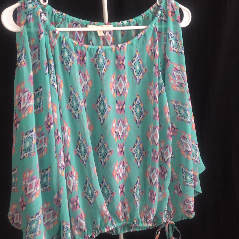 Sweet Rain shoulder slit top