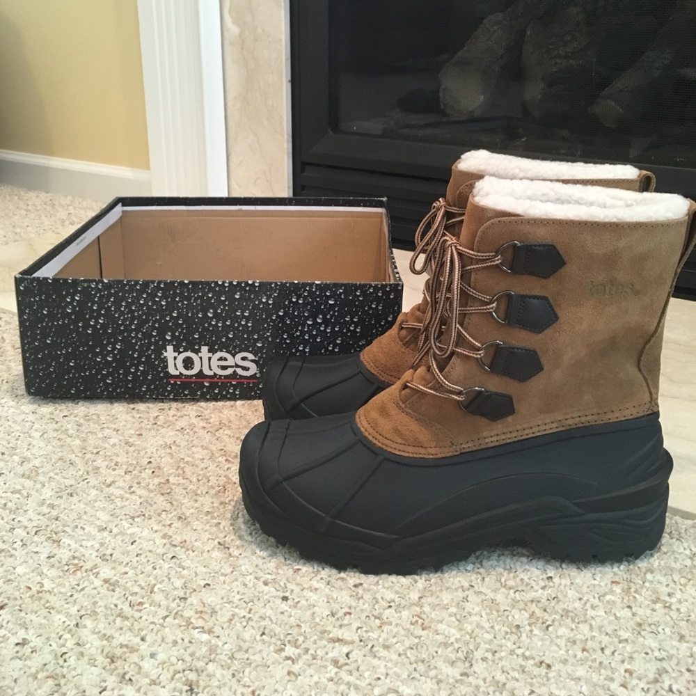 Brand New Men Snow Boots