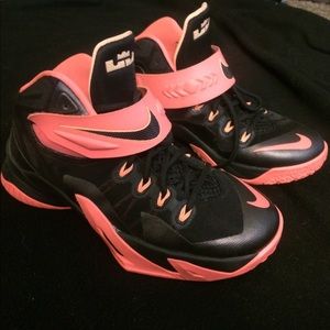 Nike lebrons