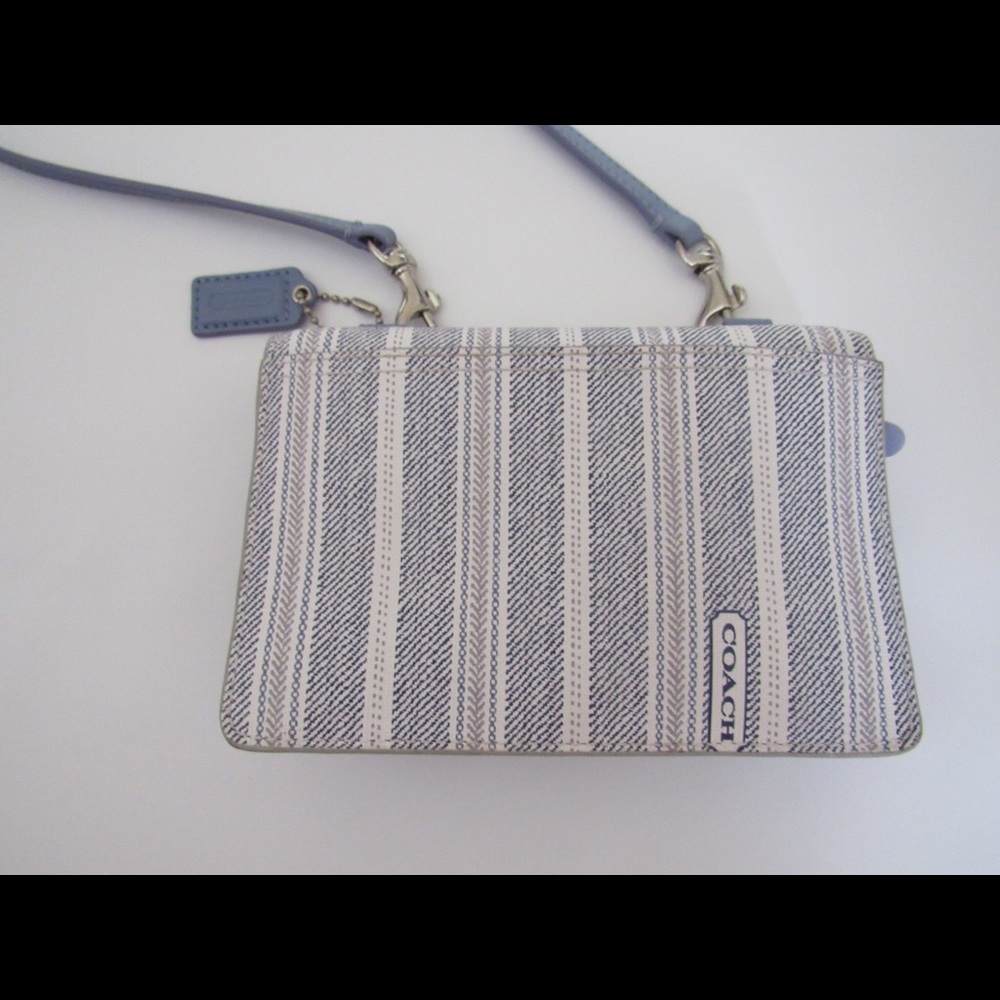 Coach cross body wallet bag with phone pocket