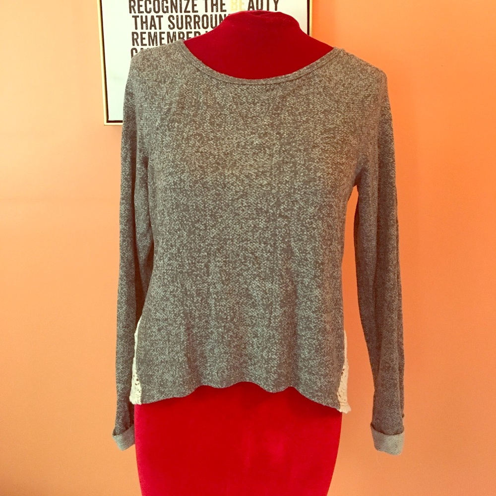 Lightweight sweater