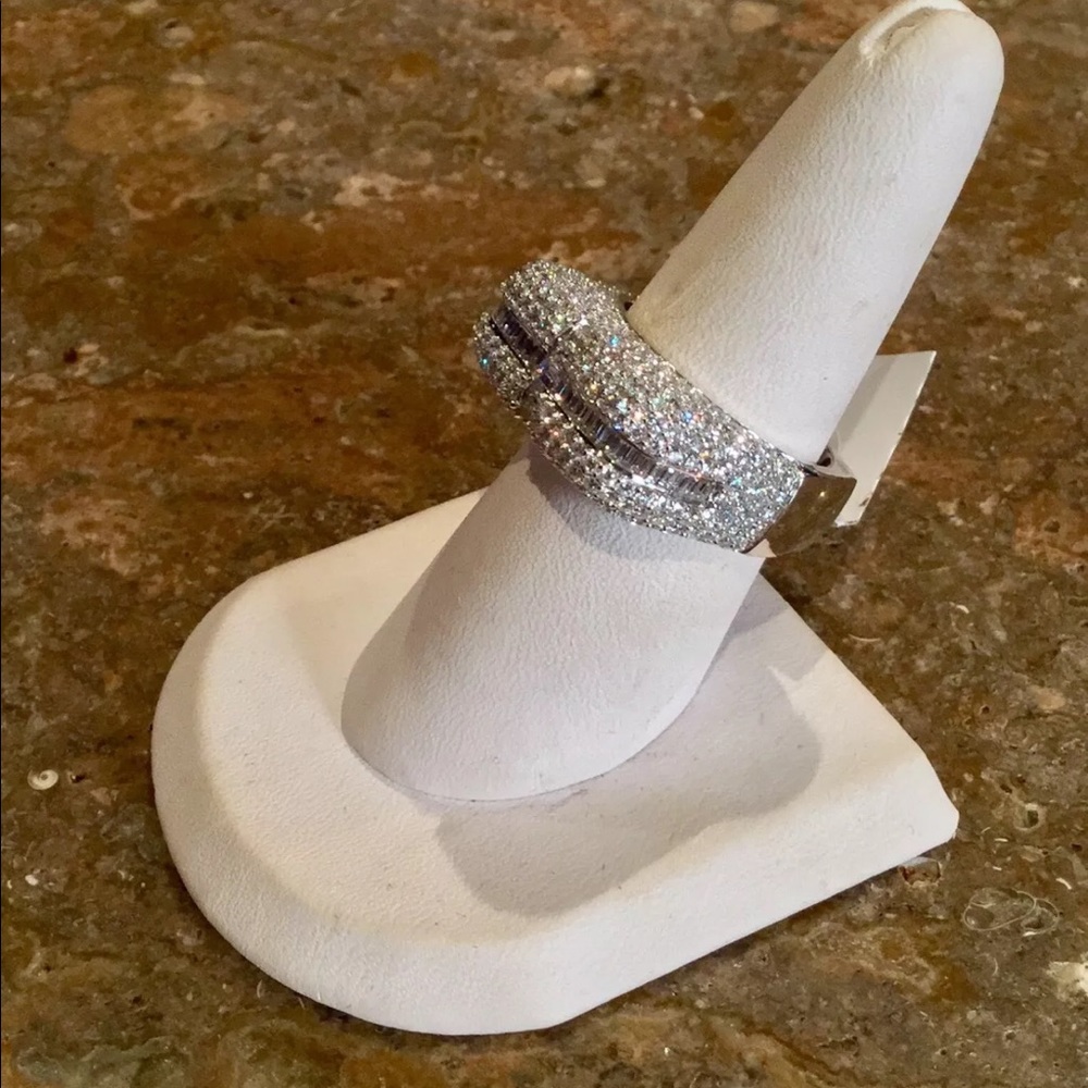 Neda Behnam Couture 18K WG 3.97 CT VS Diamond Ring - Picture 4 of 8