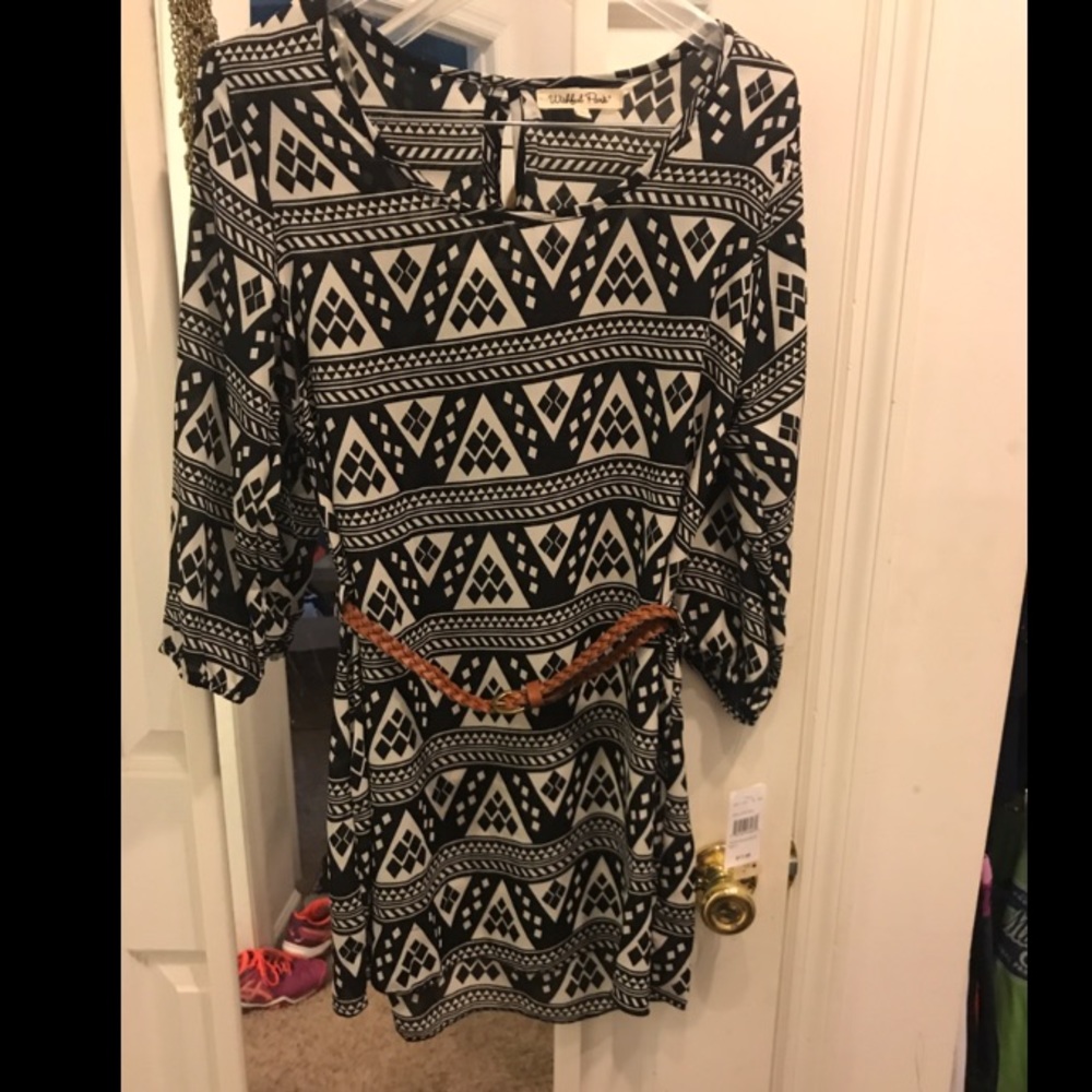 Black and white tunic