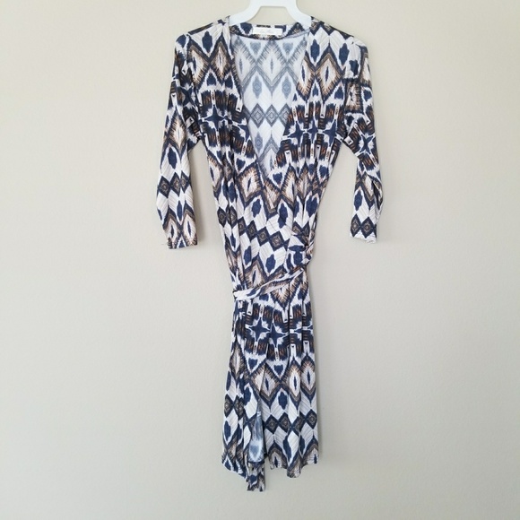 🌸 Julie Short Wrap Dress S - Picture 2 of 4