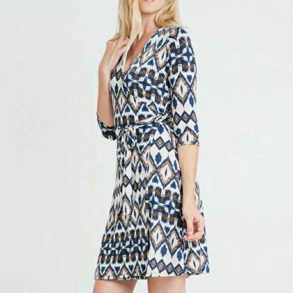 🌸 Julie Short Wrap Dress S - Picture 3 of 4