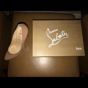 Brand new, nude Christian louboutin pumps size 41