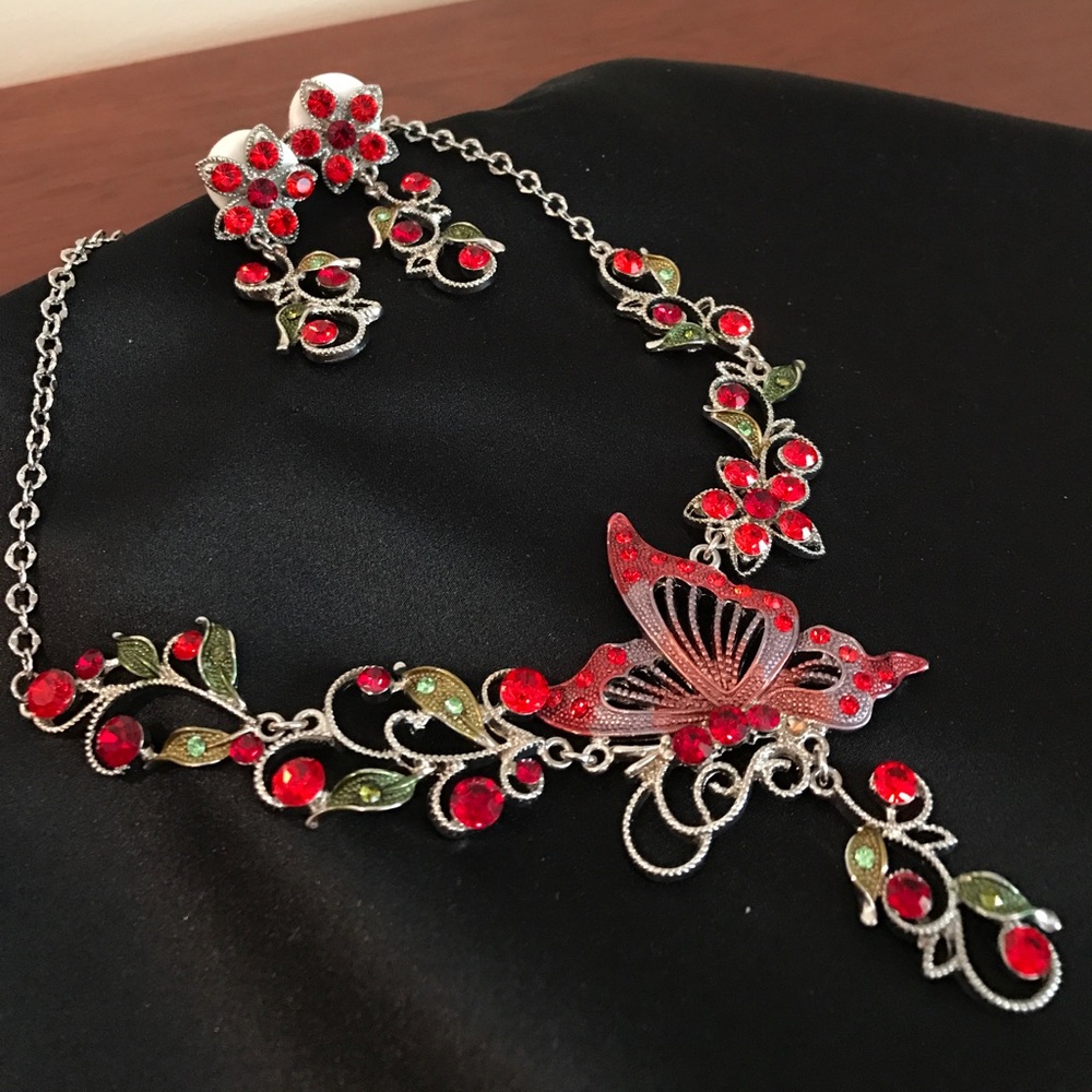 Statement Necklace & Earrings