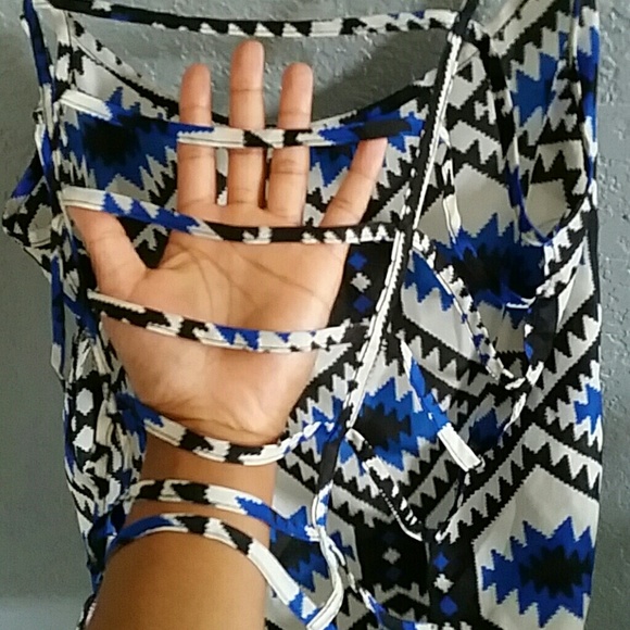 Aztec Pattern Tank Top (Caged Back) - Picture 3 of 3