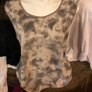 Tunic top in gray&crm Yumi Los Angeles sz-L