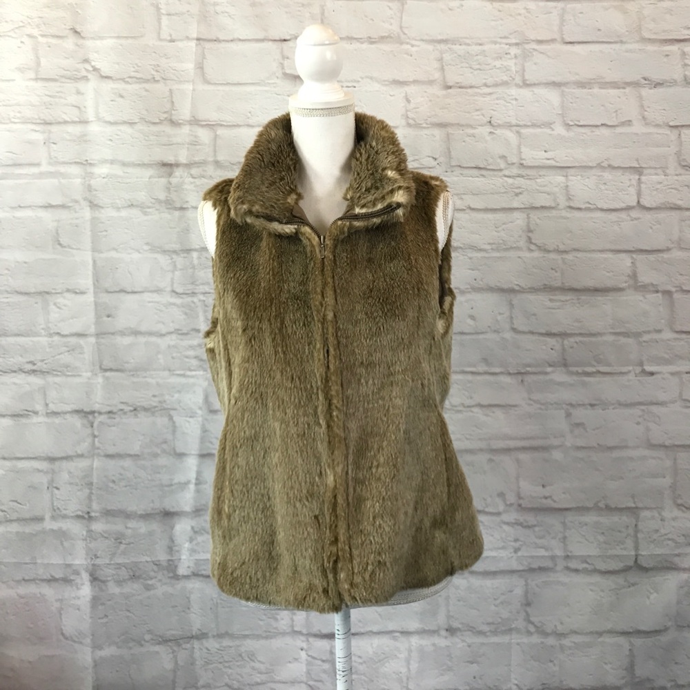 Ann Taylor Loft faux fur vest, lined, pockets, 10