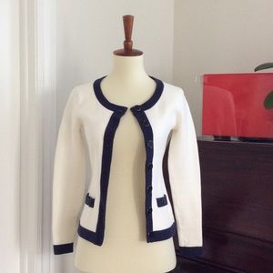 Banana Republic Ivory/Navy Cotton Sweater