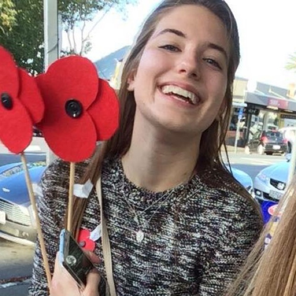 Meet your Posher, Olivia